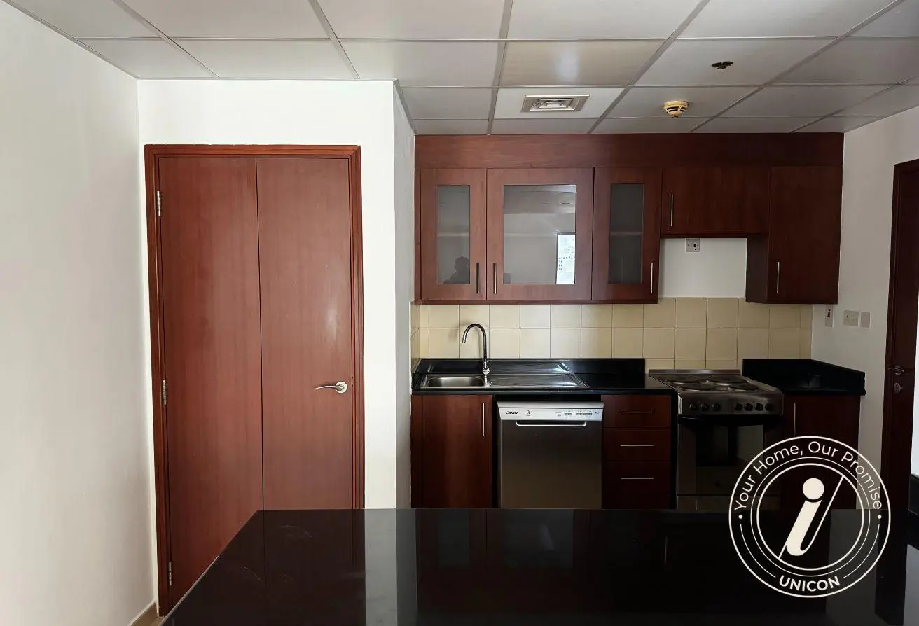 Corner Huge 1BR | Marina View