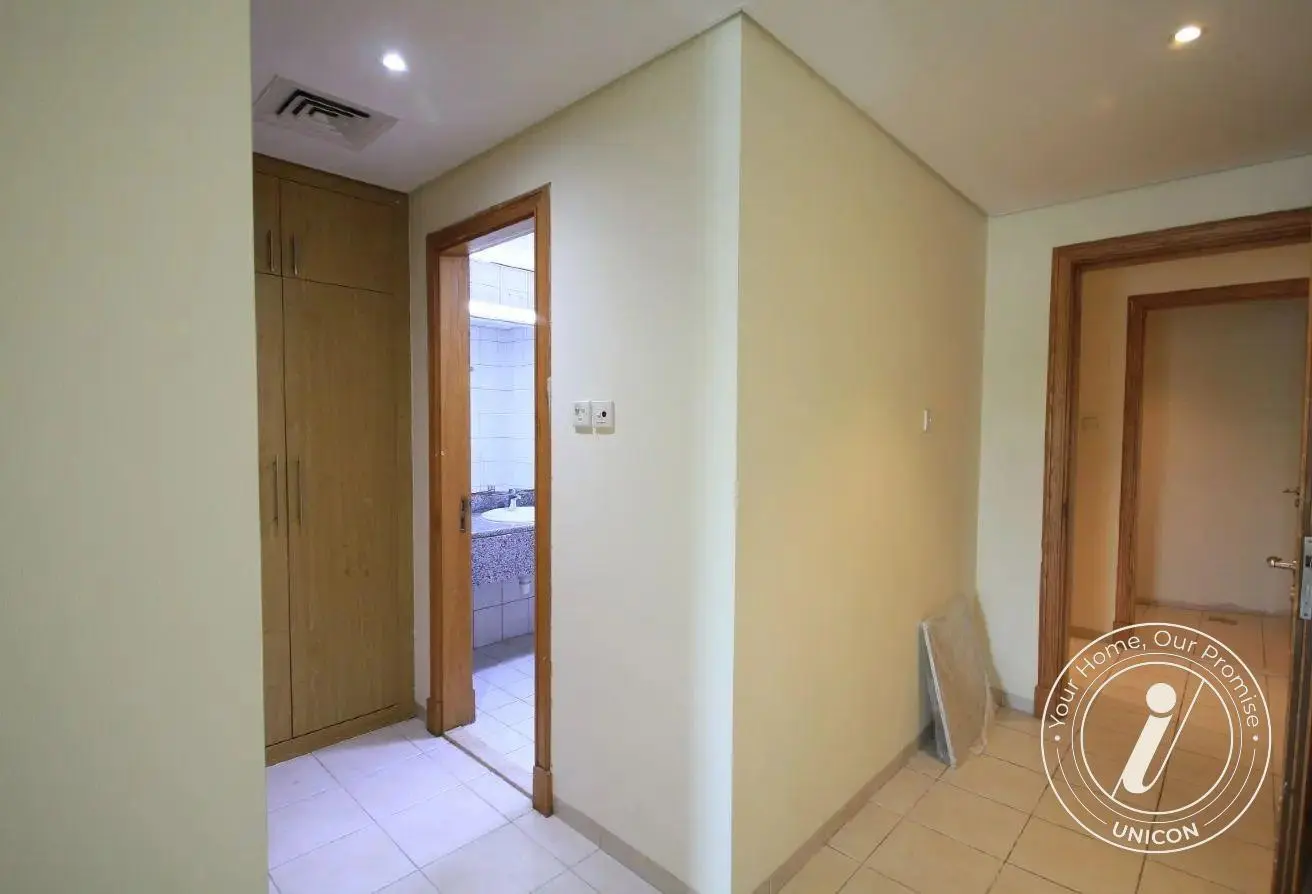 Apartment for sale in Building 110, Cactus Cluster
