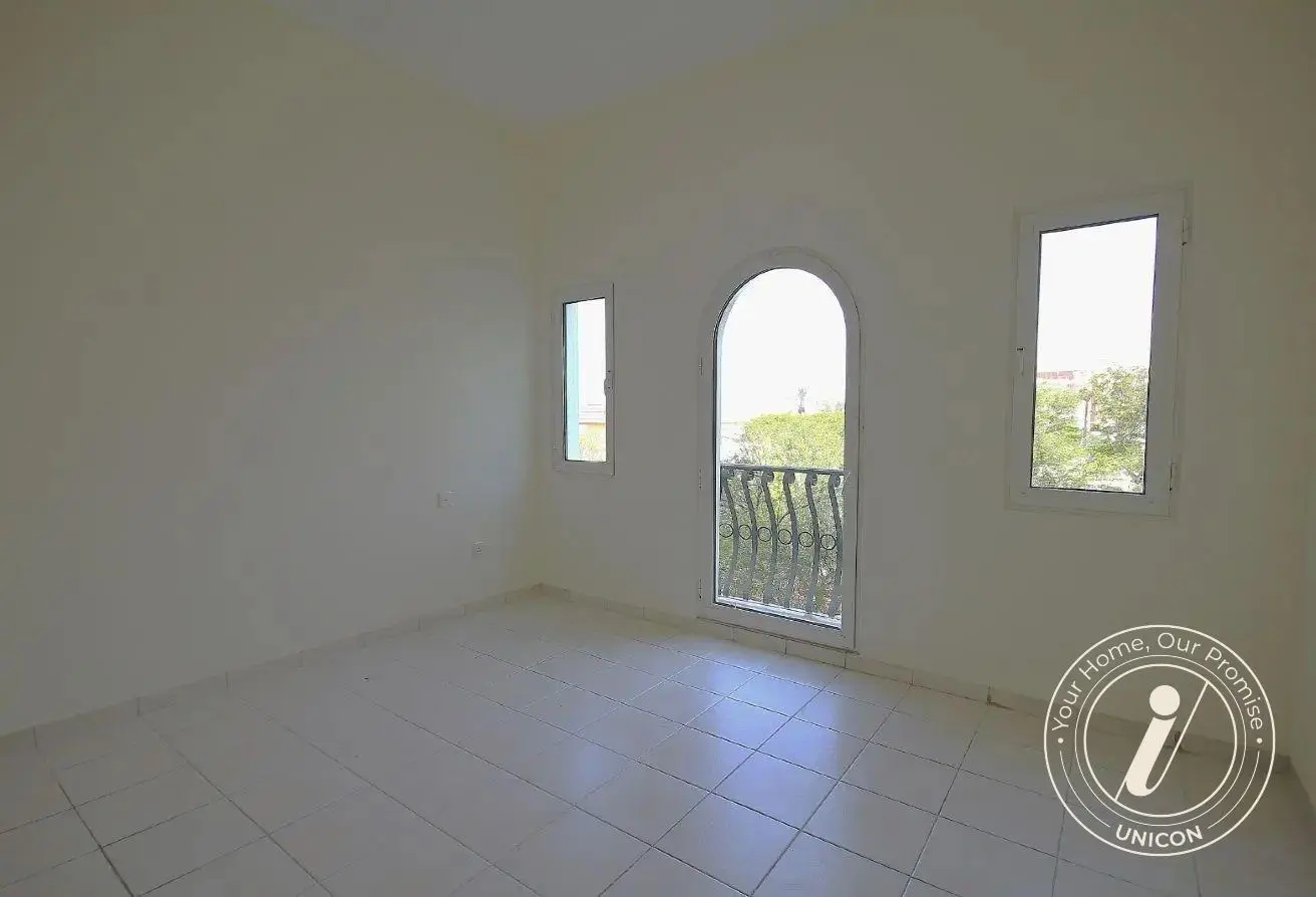 Apartment for sale in Building 110, Cactus Cluster