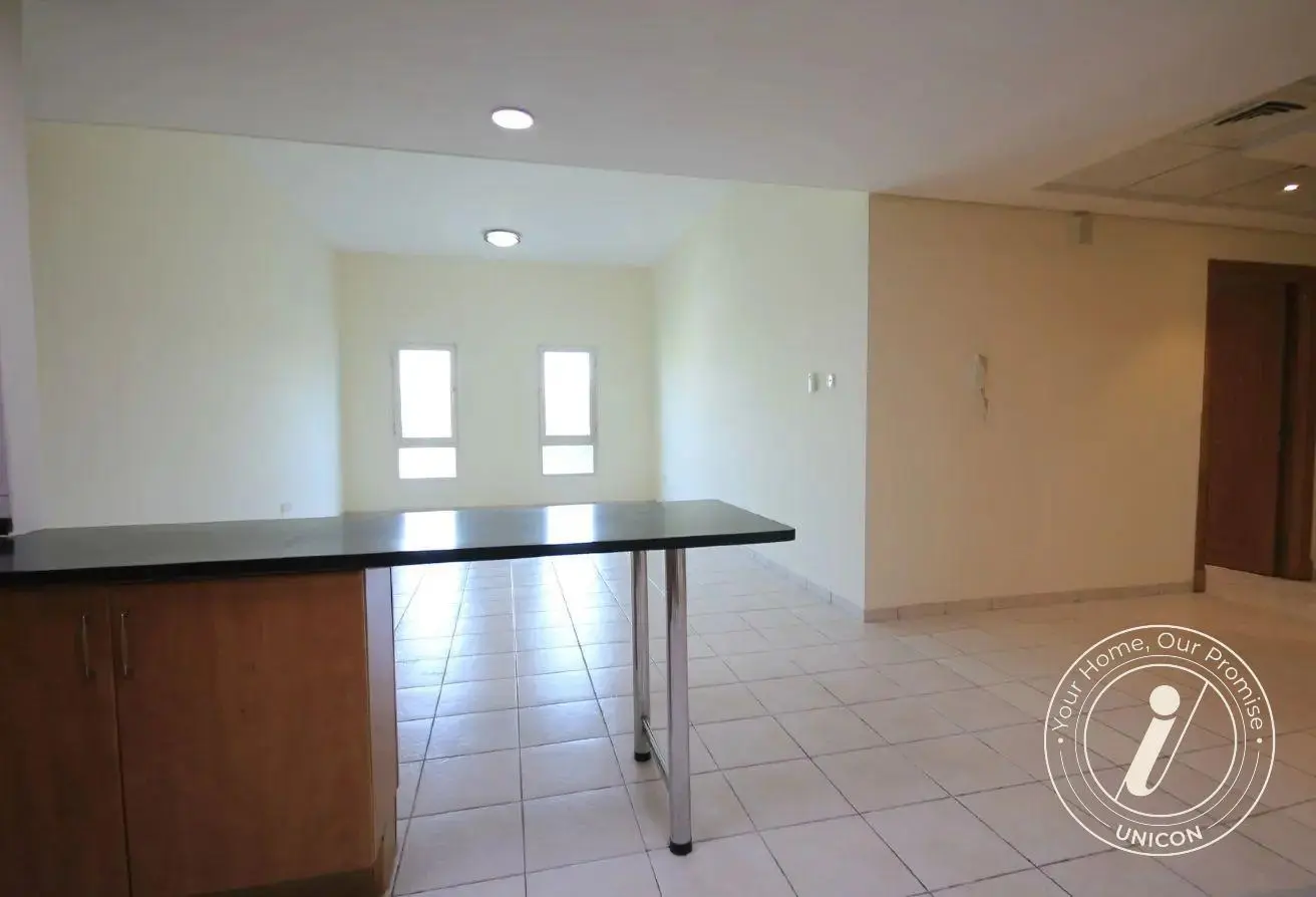 Apartment for sale in Building 110, Cactus Cluster
