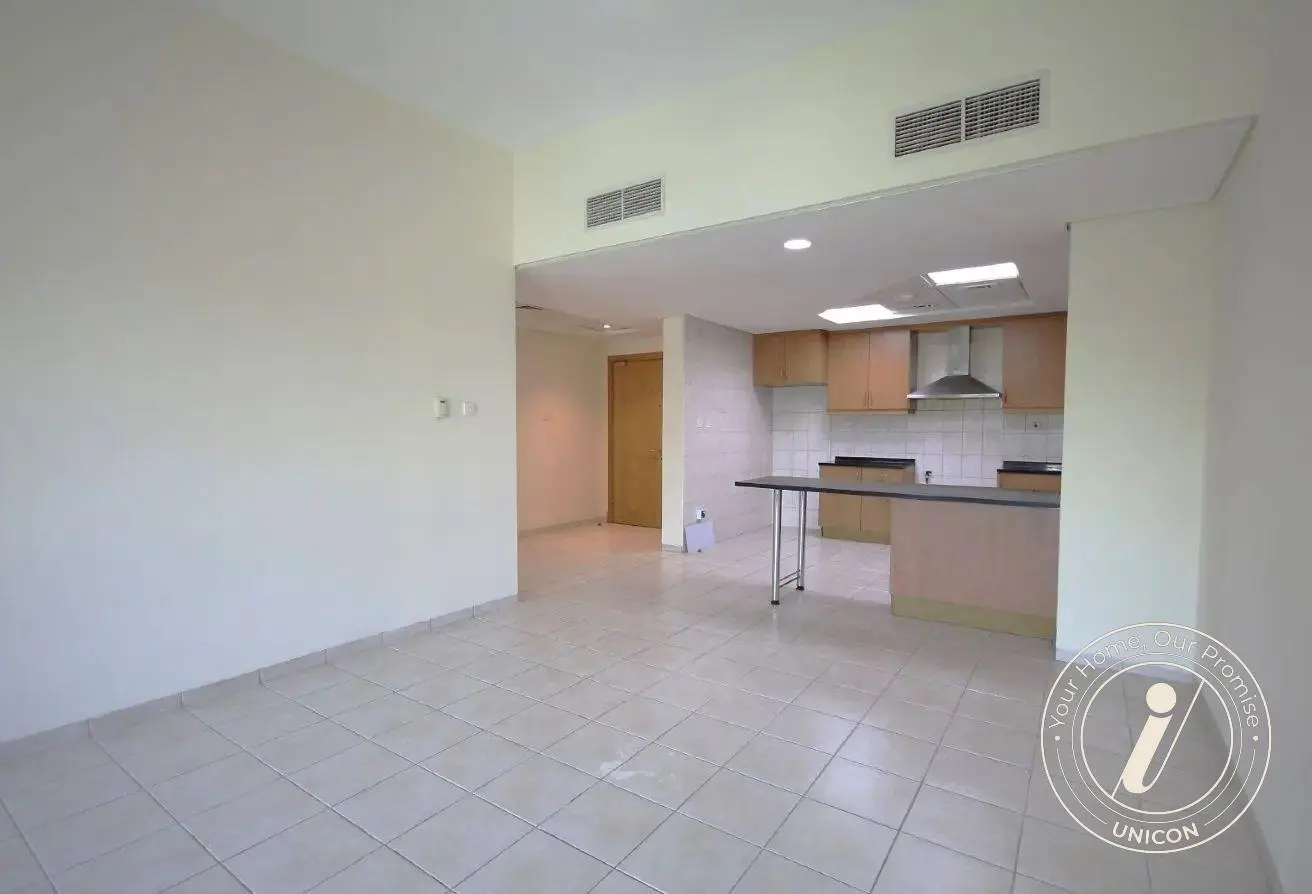 Apartment for sale in Building 110, Cactus Cluster