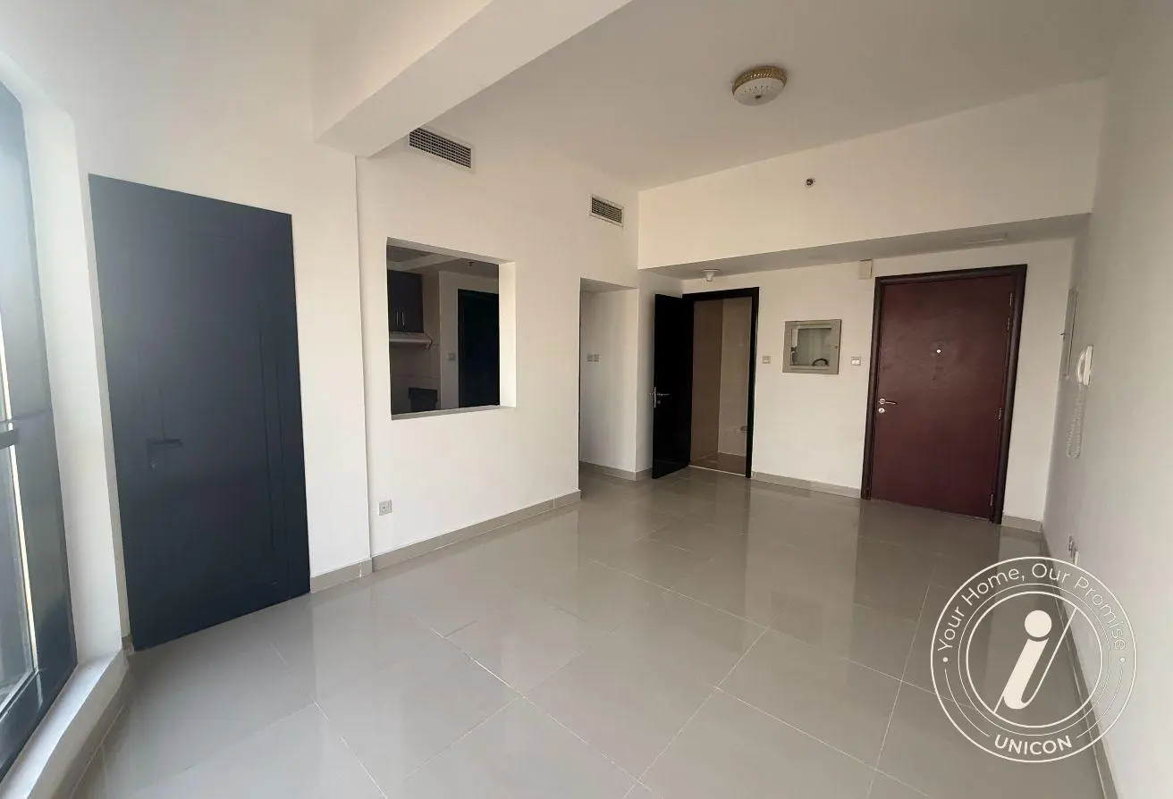 High Floor II Open City View II Vacant