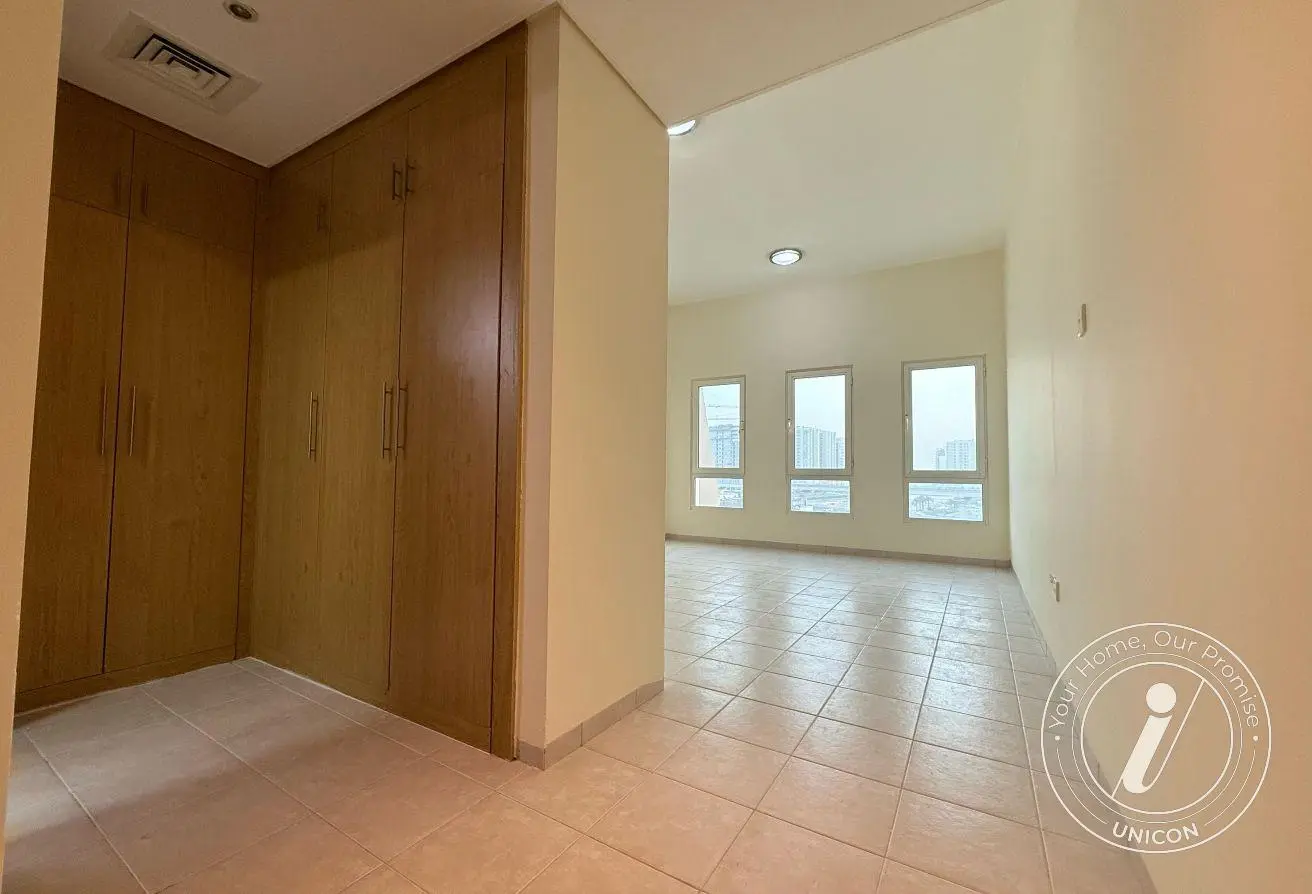 Elegant and Modern 2 Bed Apt | Near Metro Station